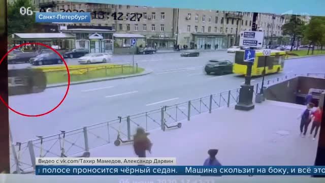 В Санкт-Петербурге произошло ДТП, похожее на кадры из кинобое