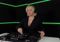 Deva Vicci Melodic Techno Live DJ Set