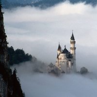 800px-Neuschwanstein Castle