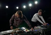 Kiasmos - Bent Live on (KEXP)