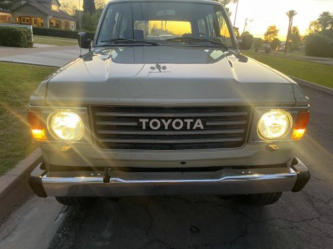 Toyota Land Cruiser FJ60 (1985)