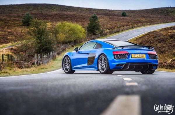 Audi R8 V10 Plus (2015)