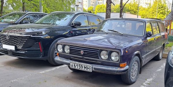 GAZ-2412