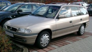 Opel-Astra-F-Caravan-facelift-1994