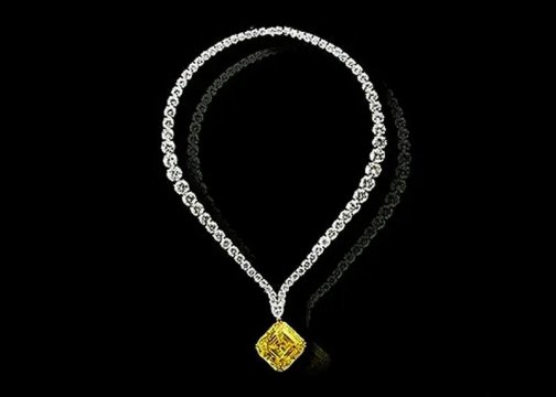4-leviev-yellow-diamond-pendant
