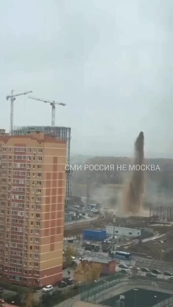 Коричневый фонтан в Москве