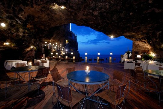 1-restoran-grotta-palacceze