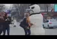 - Scary Snowman Prank-