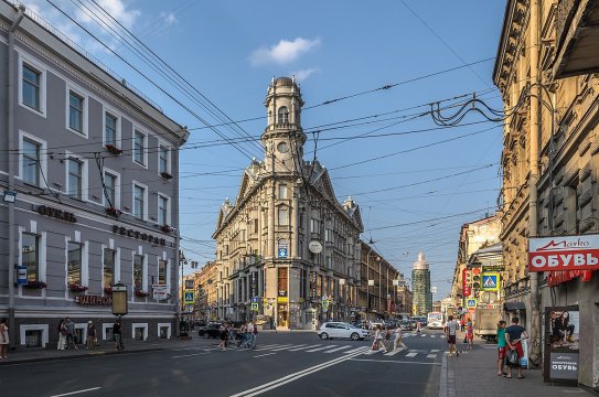 1200px-Zagorodny Avenue SPB 02