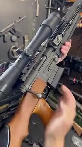 Frances_Cold_War_Sniper_Rifle_FR-F2.mp4