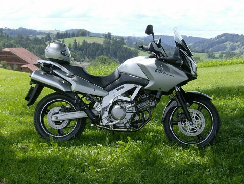 Suzuki DL650 V-Strom (K040)