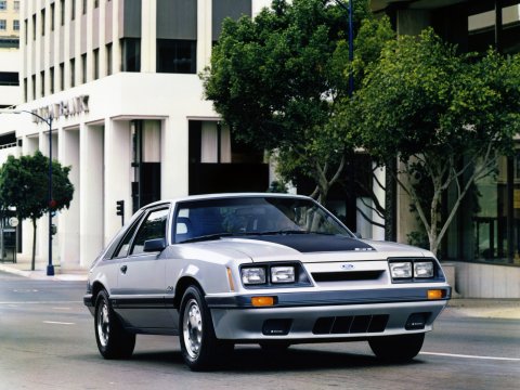 Ford Mustang GT 2-Door Hatchback (1986)