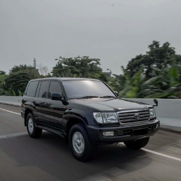 Toyota Land Cruiser 100