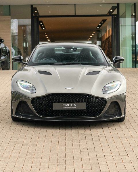 Aston Martin DBS