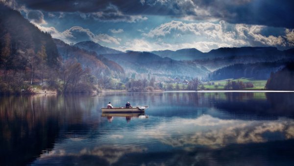 Lake-scenery-boat-nature
