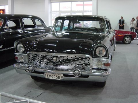 GAZ-13 Chaika at the Oldtimer Expo 2007