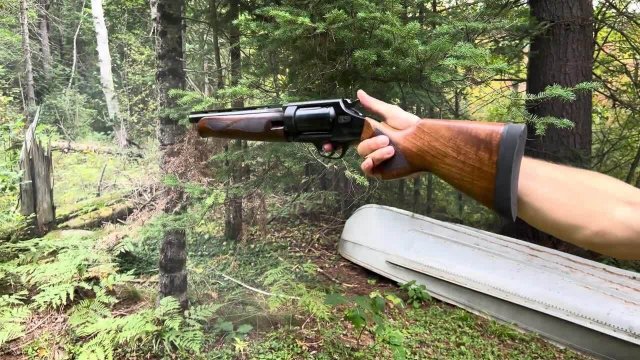 Revolver Shotgun Sulun SR-410 - One Hand