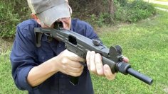 Shooting_the_Uzi_9mm_submachine_gun.mp4