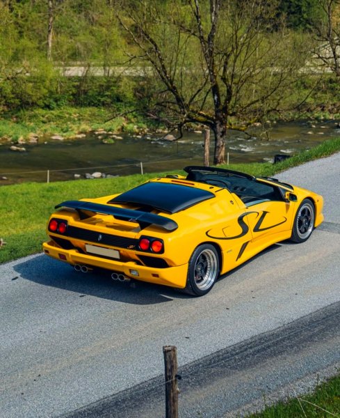 Lamborghini Diablo SV