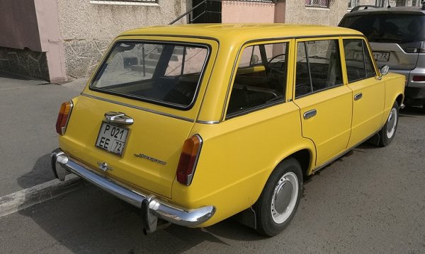 Lada 2102