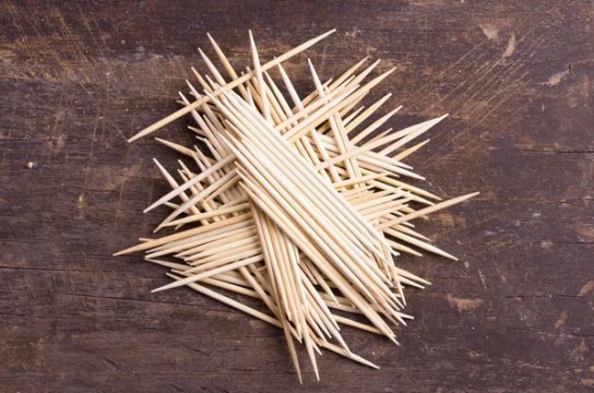 Depositphotos 84797536-stock-photo-many-toothpicks-tightly-p