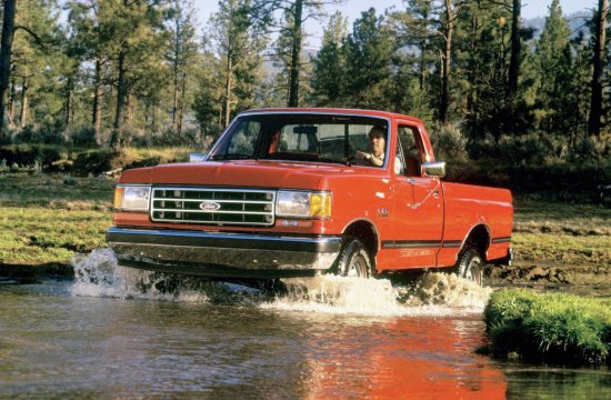 Ford F-150 XLT Lariat Regular Cab 4x4 (1989)