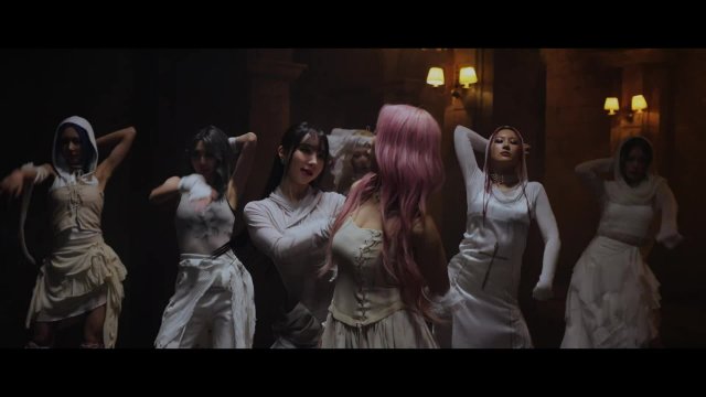 Dance-Video-Dreamcatcher--Shatter