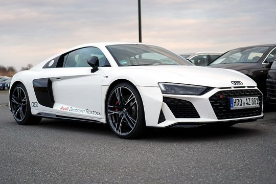 R8 Coupe V10 performance-1