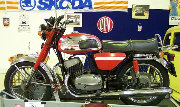 px-Jawa 350 red l TCE