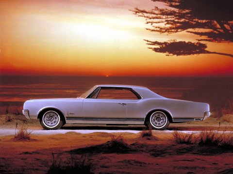 Oldsmobile Starfire Coupe 1965