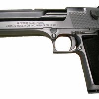 Desert Eagle. Лучшее огнестрельное оружие в мире.