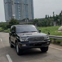 Toyota Land Cruiser 100