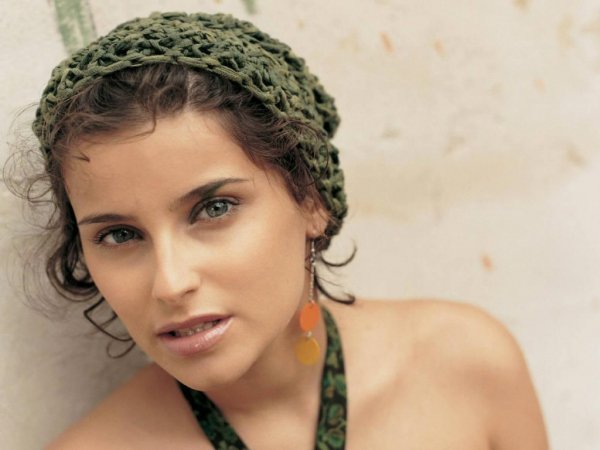 Nelly Furtado - Im Like A Bird