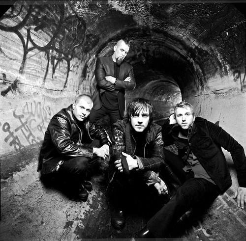 Three Days Grace - Running Away (Bonus Track)