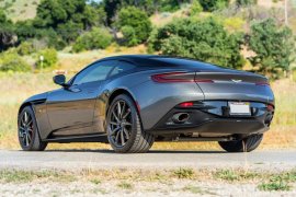 Aston Martin DB11 Launch Edition Coupe (2017)
