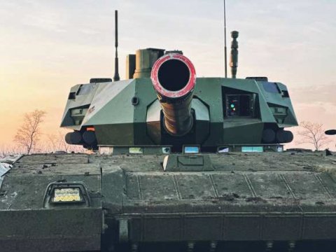 1 tank armata 4