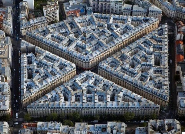 Многоквартирные дома 19-го века сверху, Париж